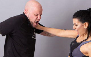 Thema Selbstverteidigung